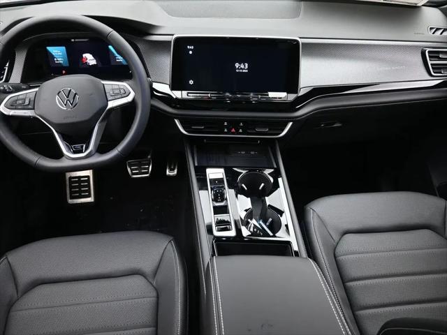 2026 Volkswagen Atlas Cross Sport SEL R-Line Black