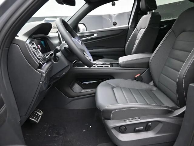 2026 Volkswagen Atlas Cross Sport SEL R-Line Black
