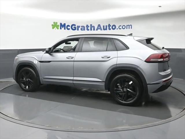 2026 Volkswagen Atlas Cross Sport SEL R-Line Black