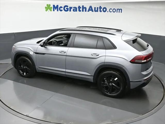 2026 Volkswagen Atlas Cross Sport SEL R-Line Black