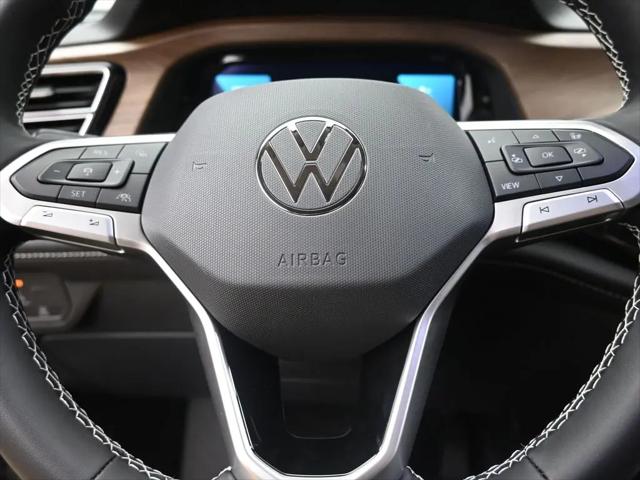 2026 Volkswagen Atlas SE with Technology