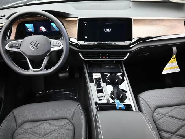 2026 Volkswagen Atlas SE with Technology