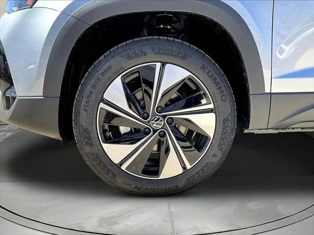 2026 Volkswagen Taos SE