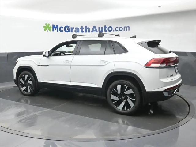 2026 Volkswagen Atlas Cross Sport SE with Technology