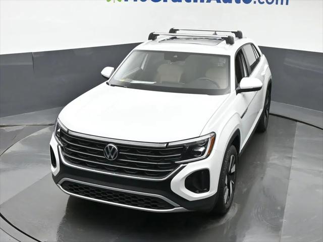 2026 Volkswagen Atlas Cross Sport SE with Technology