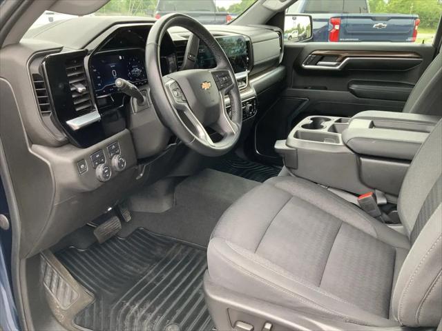 2023 Chevrolet Silverado 1500 4WD Crew Cab Short Bed LT with 2FL