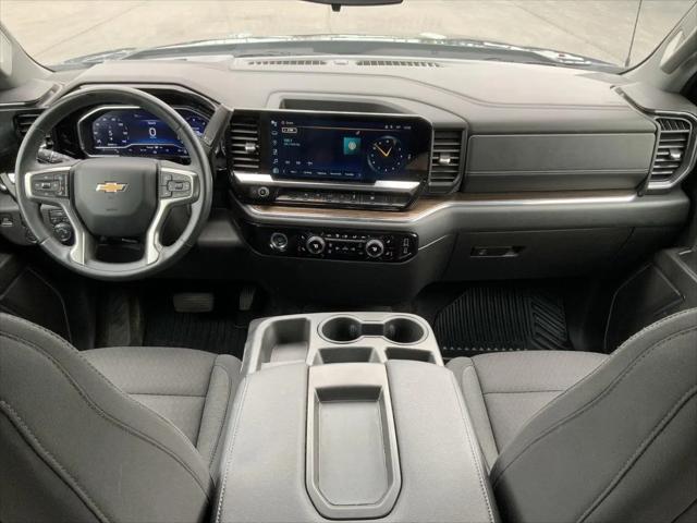 2023 Chevrolet Silverado 1500 4WD Crew Cab Short Bed LT with 2FL