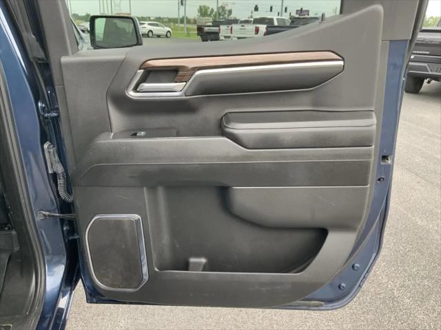 2023 Chevrolet Silverado 1500 4WD Crew Cab Short Bed LT with 2FL