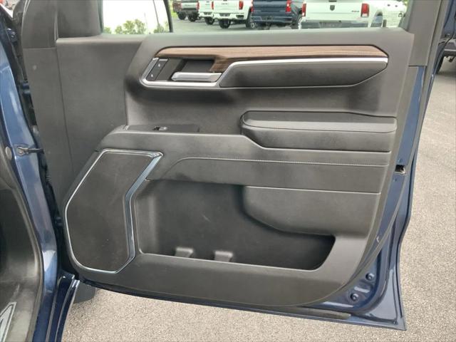 2023 Chevrolet Silverado 1500 4WD Crew Cab Short Bed LT with 2FL