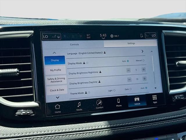 2026 Chrysler Pacifica Select