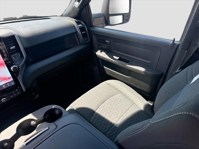 2026 Ram 3500 Tradesman Crew Cab 4x4 8 Box