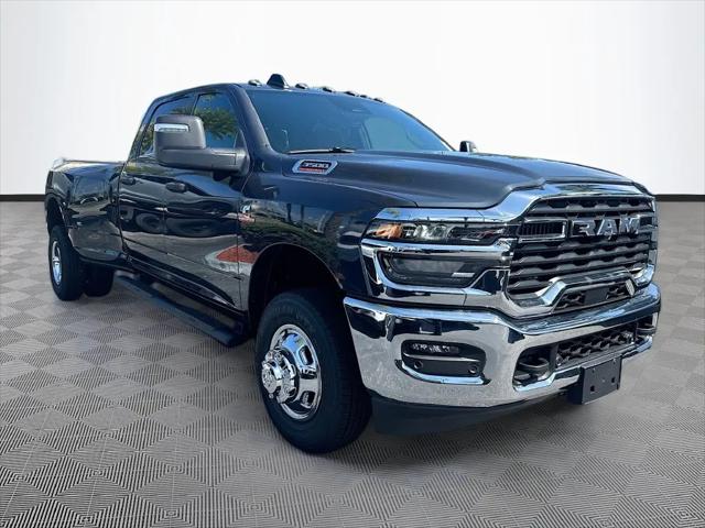 2026 Ram 3500 Tradesman Crew Cab 4x4 8 Box
