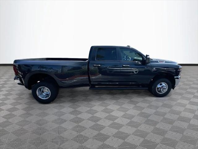 2026 Ram 3500 Tradesman Crew Cab 4x4 8 Box