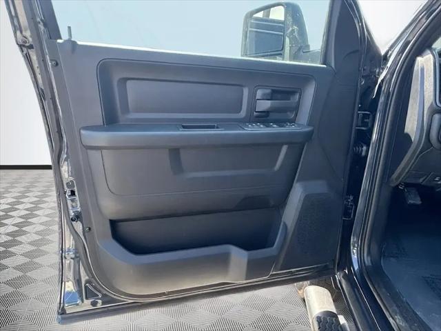 2026 Ram 3500 Tradesman Crew Cab 4x4 8 Box