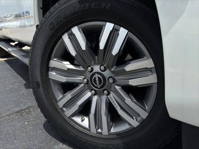 2024 Nissan Titan XD Crew Cab Platinum Reserve 4x4
