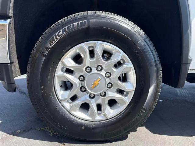 2023 Chevrolet Silverado 2500HD 4WD Double Cab Standard Bed LT