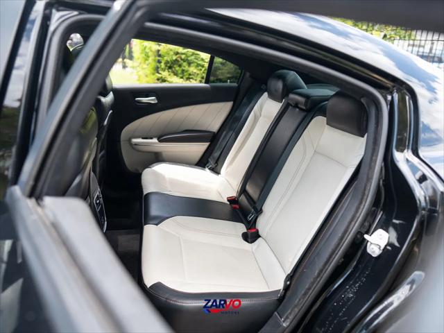 2017 Dodge Charger SXT AWD