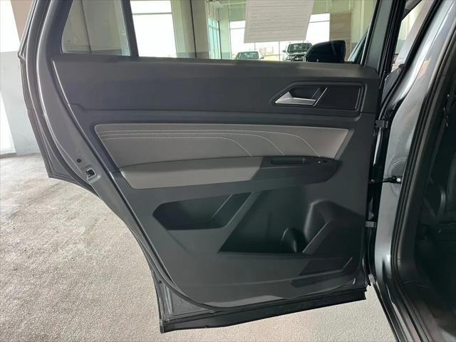 2023 Volkswagen Atlas Cross Sport 2.0T SE