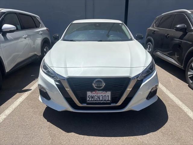 2022 Nissan Altima SR FWD