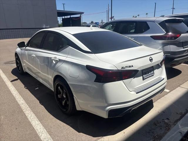 2022 Nissan Altima SR FWD