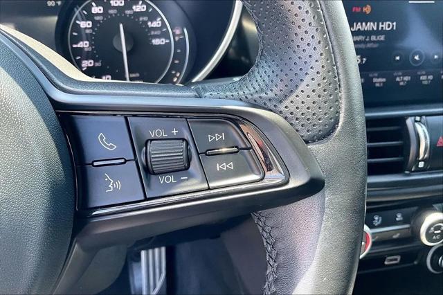 2022 Alfa Romeo Giulia Ti RWD