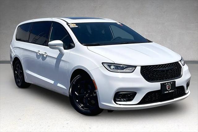 2022 Chrysler Pacifica Hybrid Limited