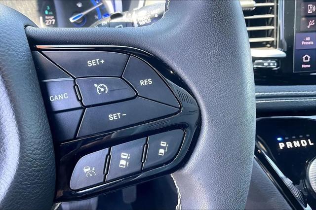 2022 Chrysler Pacifica Hybrid Limited