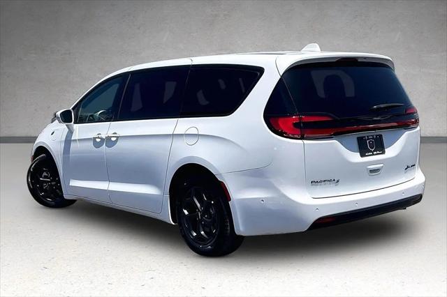 2022 Chrysler Pacifica Hybrid Limited