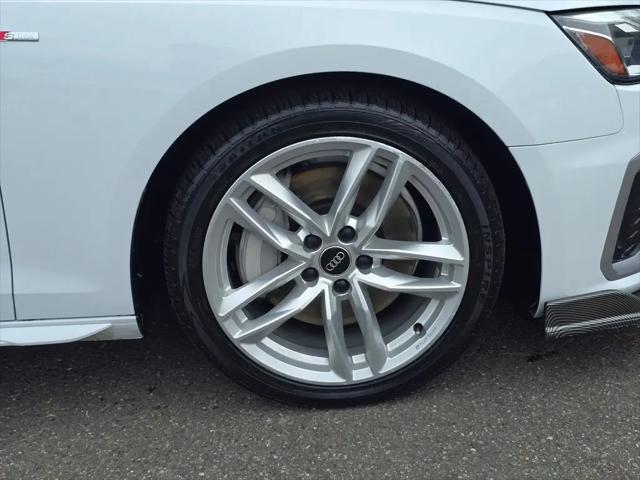 2023 Audi A4 Premium Plus 45 TFSI S line quattro S tronic