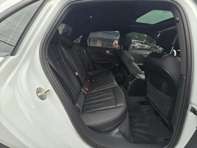 2023 Audi A4 Premium Plus 45 TFSI S line quattro S tronic