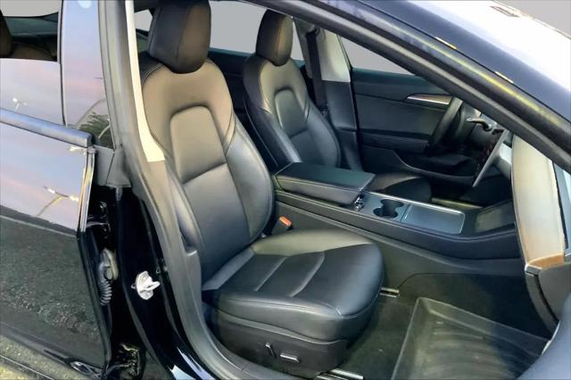 2021 Tesla Model 3 Standard Range Plus Rear-Wheel Drive