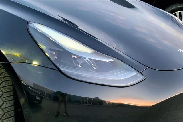 2021 Tesla Model 3 Standard Range Plus Rear-Wheel Drive