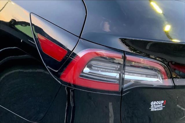 2021 Tesla Model 3 Standard Range Plus Rear-Wheel Drive