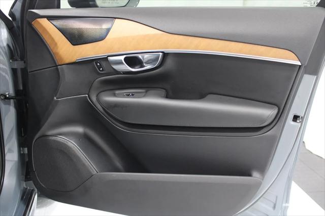 2023 Volvo XC90 B6 Plus 7-Seater