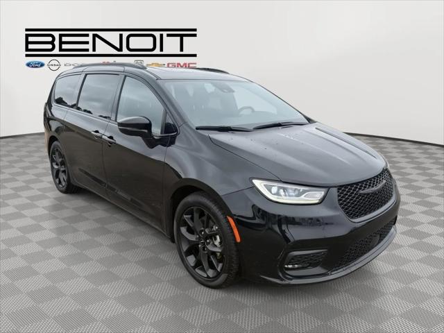 2025 Chrysler Pacifica Limited for sale in Farmerville, LA