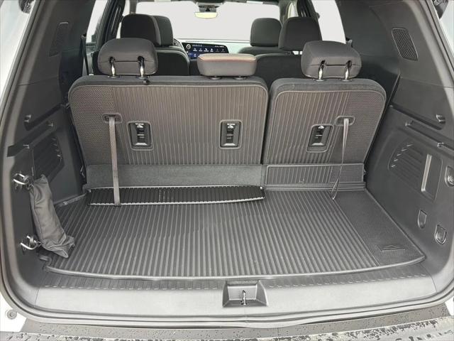 2026 Chevrolet Traverse FWD LT