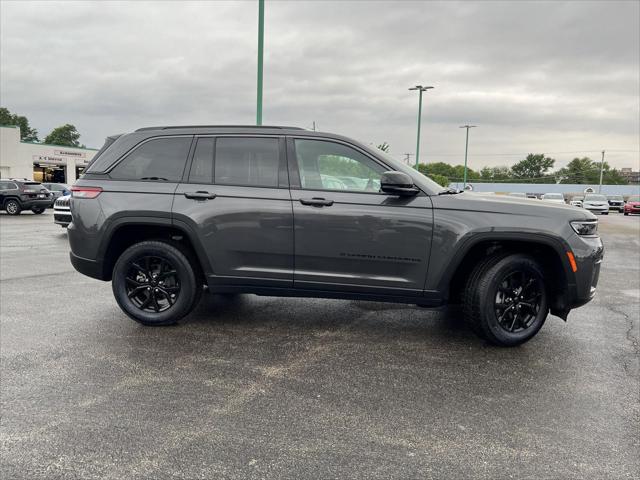 2026 Jeep Grand Cherokee GRAND CHEROKEE LAREDO ALTITUDE 4X4