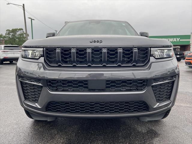 2026 Jeep Grand Cherokee Altitude 4x4