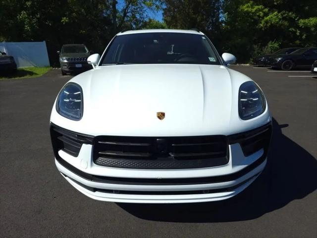 2023 Porsche Macan T