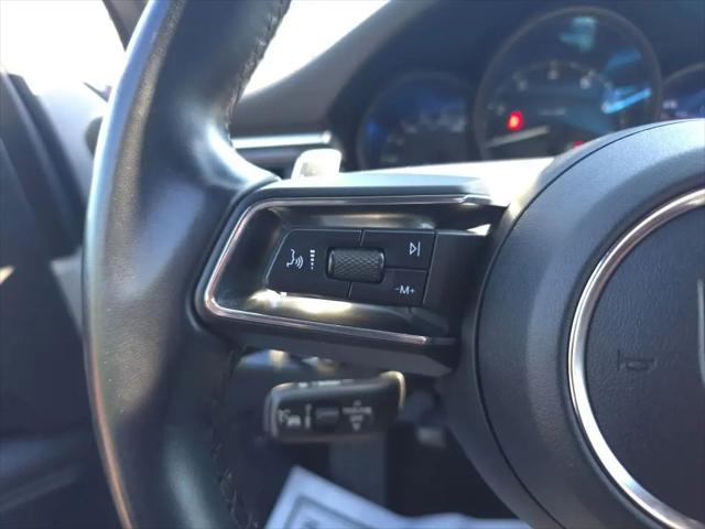 2023 Porsche Macan T