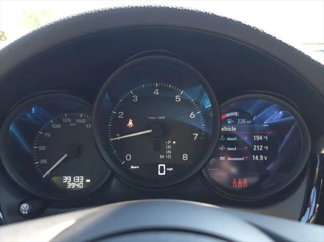 2023 Porsche Macan T