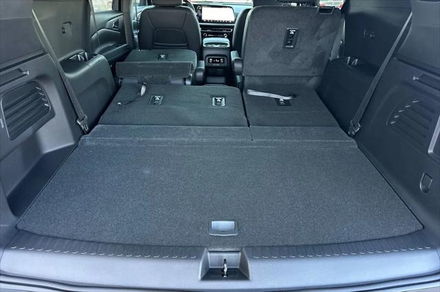 2026 Chevrolet Traverse FWD LT