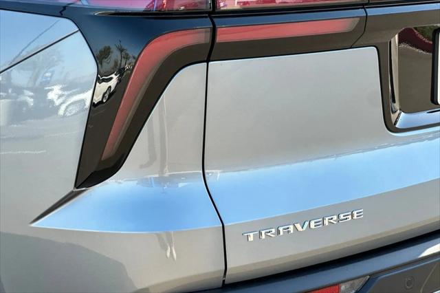 2026 Chevrolet Traverse FWD LT