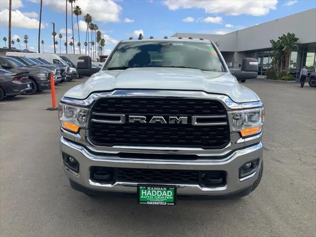 2024 Ram 3500 Big Horn Crew Cab 4x4 8' Box