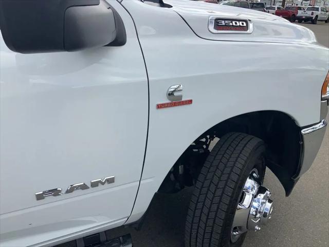 2024 Ram 3500 Big Horn Crew Cab 4x4 8' Box