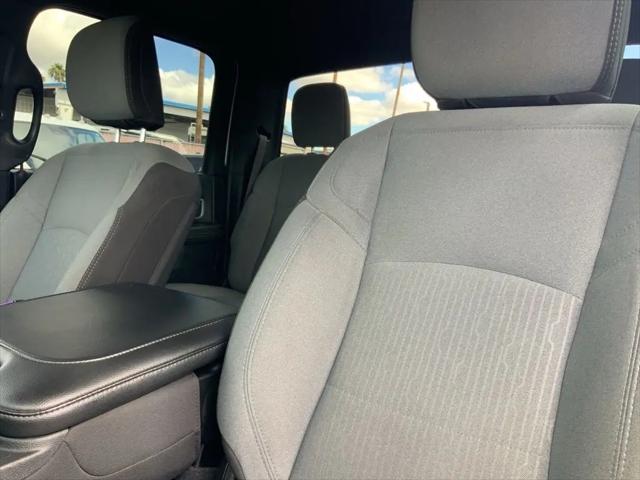 2024 Ram 3500 Big Horn Crew Cab 4x4 8' Box