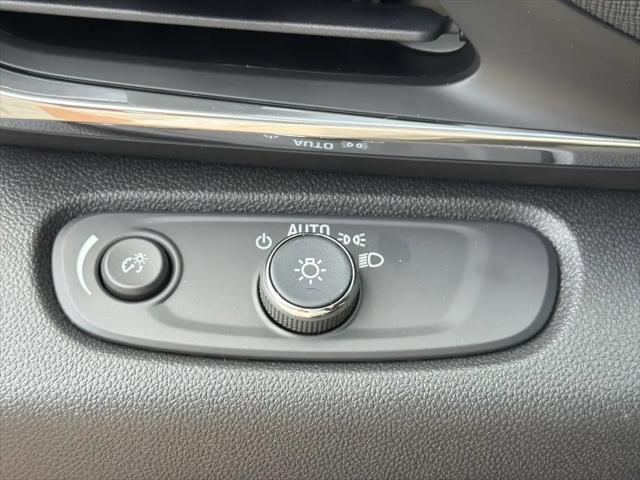 2026 Buick NV Preferred FWD