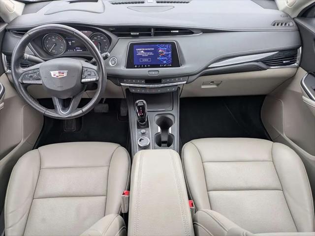 2023 Cadillac XT4 FWD Premium Luxury