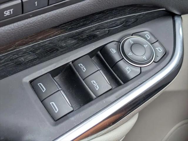 2023 Cadillac XT4 FWD Premium Luxury