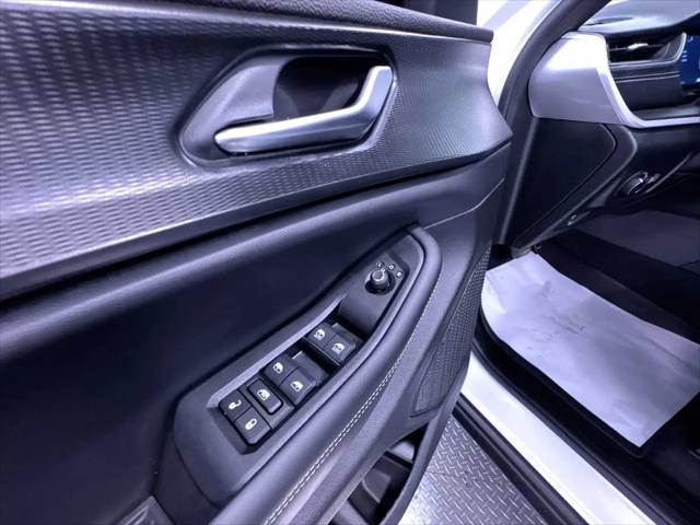 2025 Jeep Grand Cherokee L Altitude X 4x4